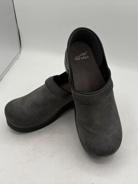 Dansko Professional Gray Suede EU 42 Women’s 11.5-12 Comfort Clogs